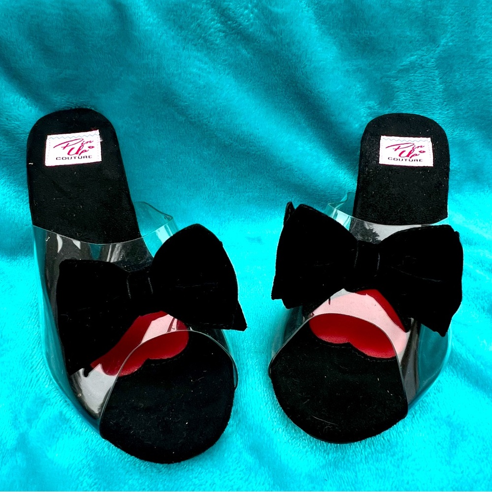 Pinup culture size 9 clear open toed shoes with velvet bow on top